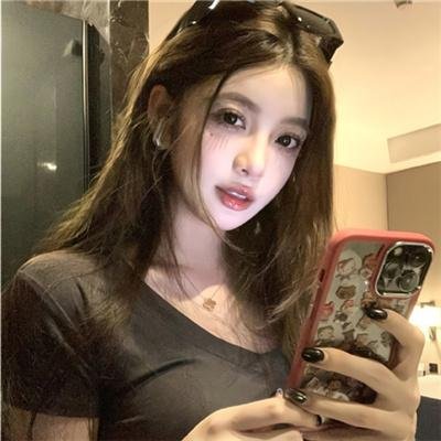 美国恐怖故事第四季 封面